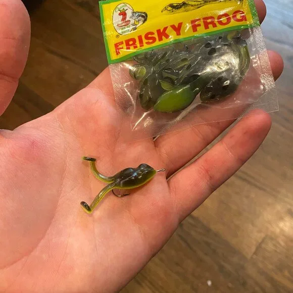 Creme Frisky Frog Lure, Black & Chartreuse, 7 Count - Picture 3 of 3